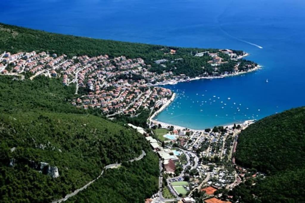Holiday Home Lana Labin  Kültér fotó