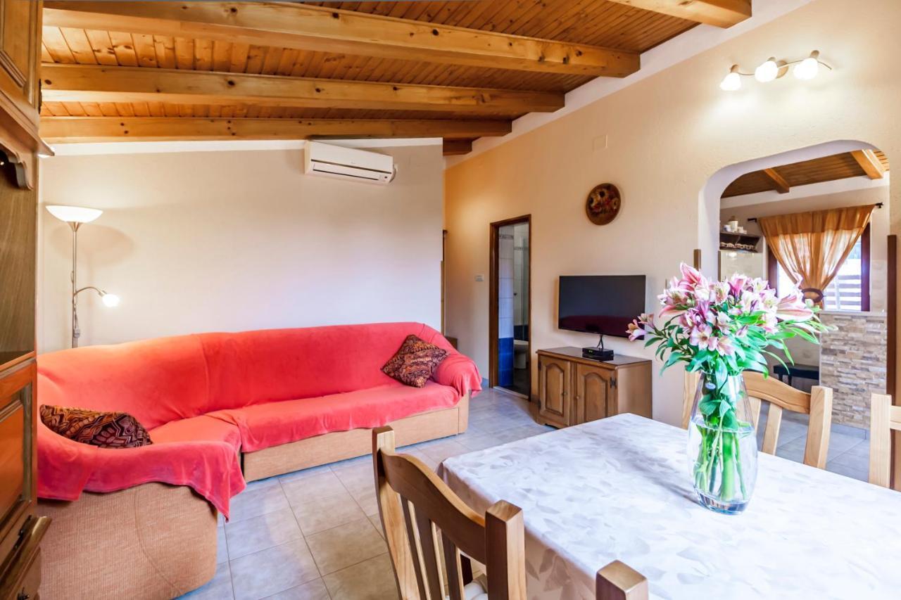 Holiday Home Lana Labin  Kültér fotó