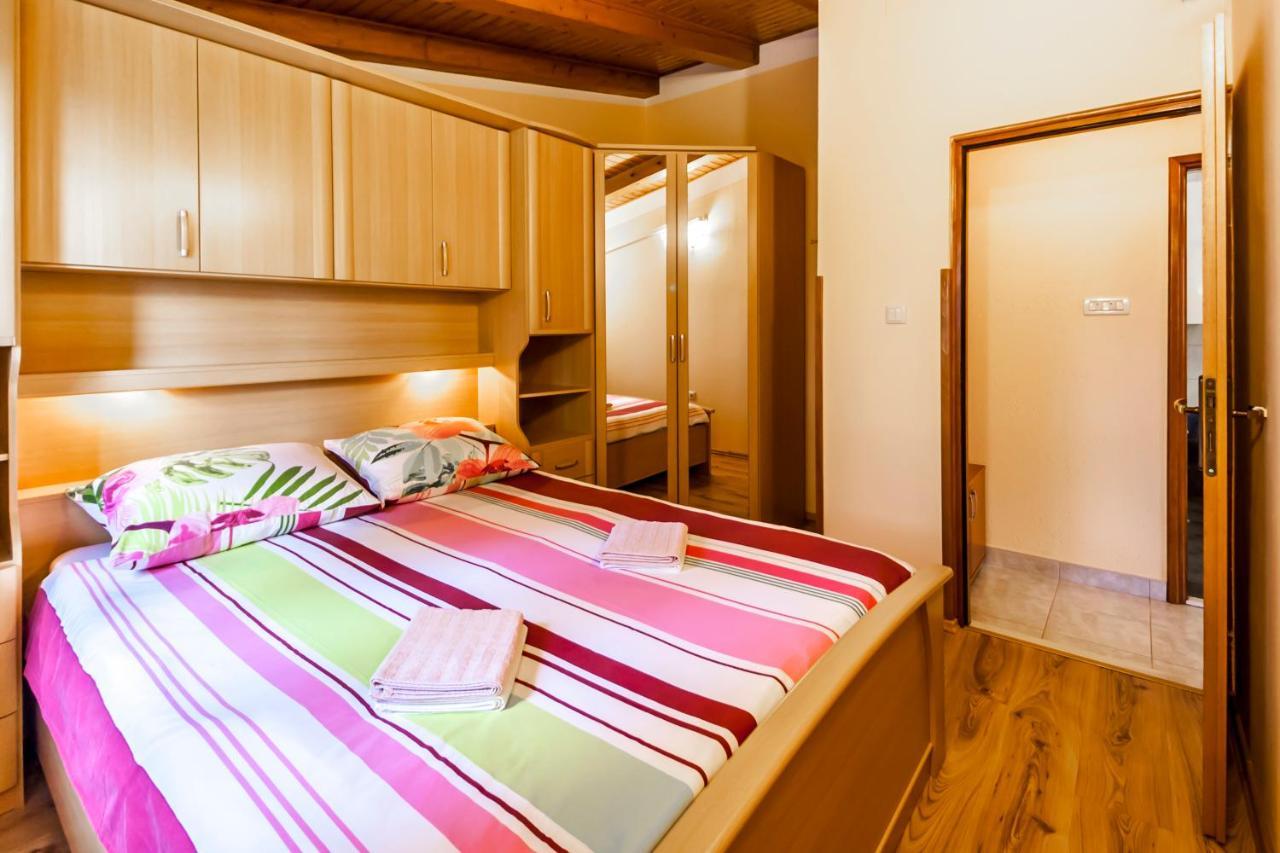 Holiday Home Lana Labin  Kültér fotó