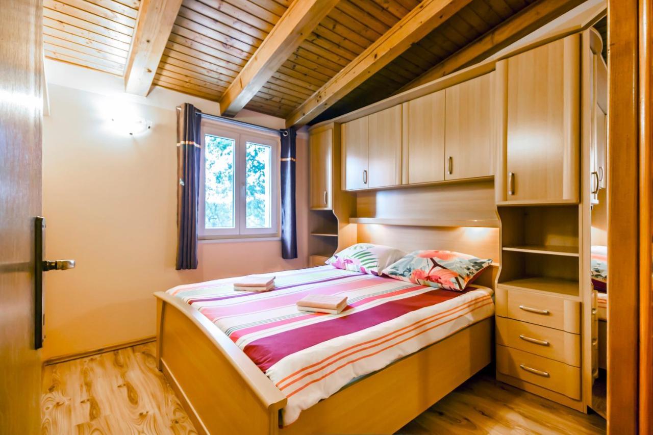 Holiday Home Lana Labin  Kültér fotó