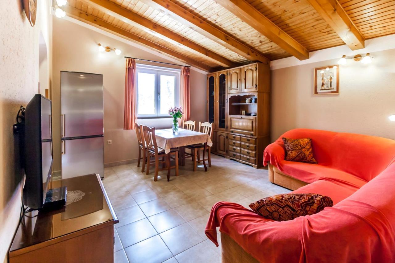 Holiday Home Lana Labin  Kültér fotó